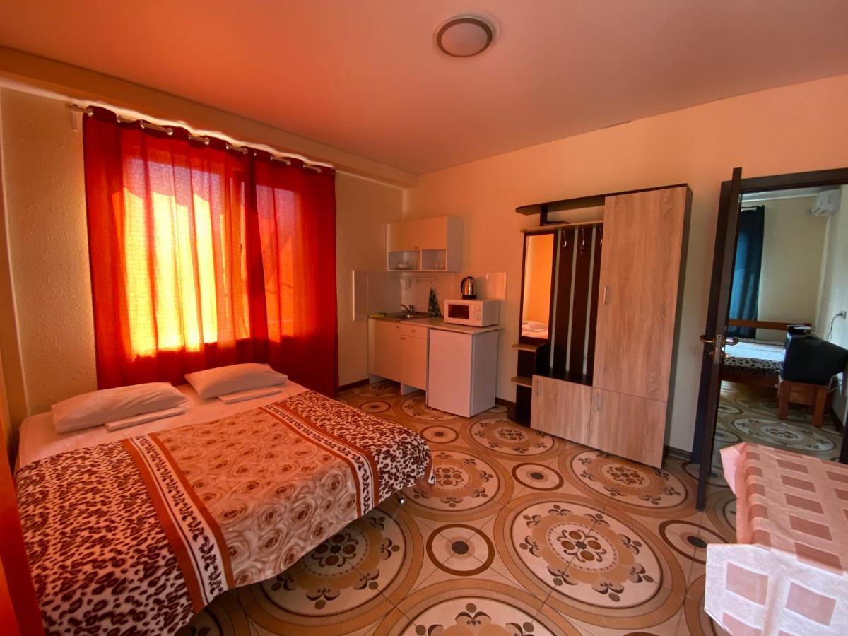 Guest House Harmony Πιτσούντα Εξωτερικό φωτογραφία