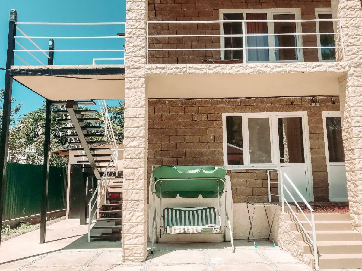 Guest House Harmony Πιτσούντα Εξωτερικό φωτογραφία